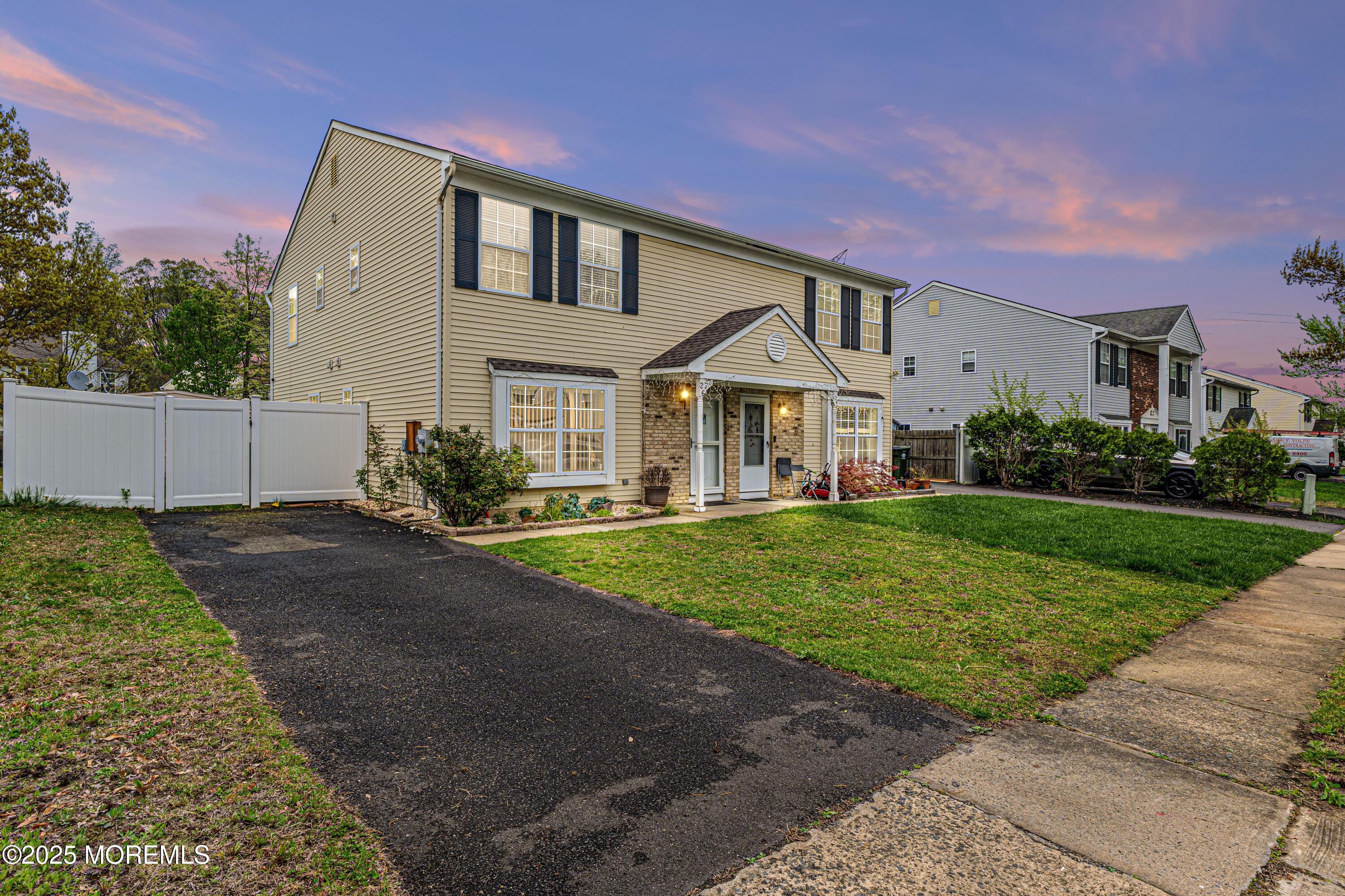 26 Brewster Circle, Old Bridge, New Jersey image 4