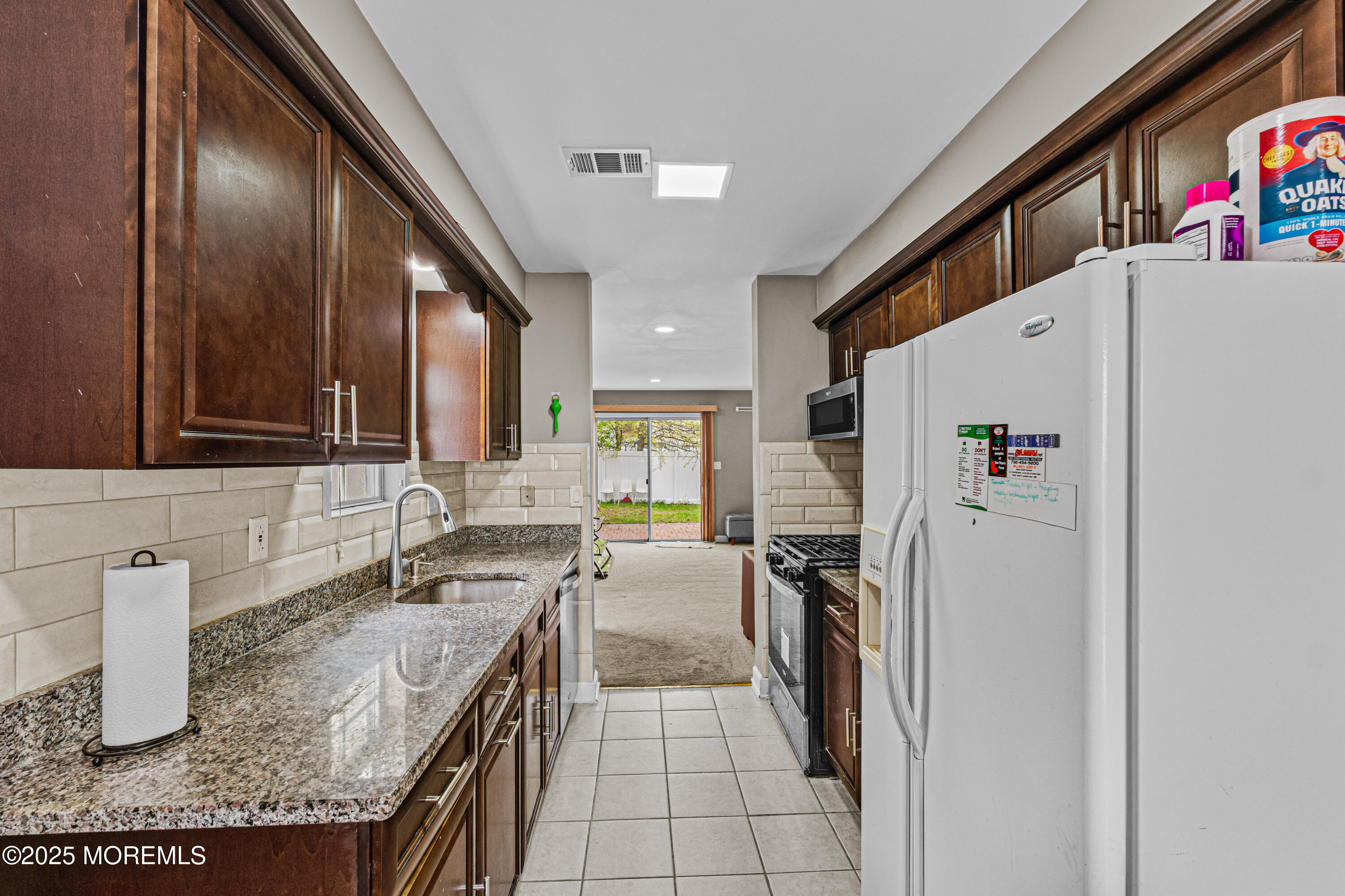 26 Brewster Circle, Old Bridge, New Jersey image 12