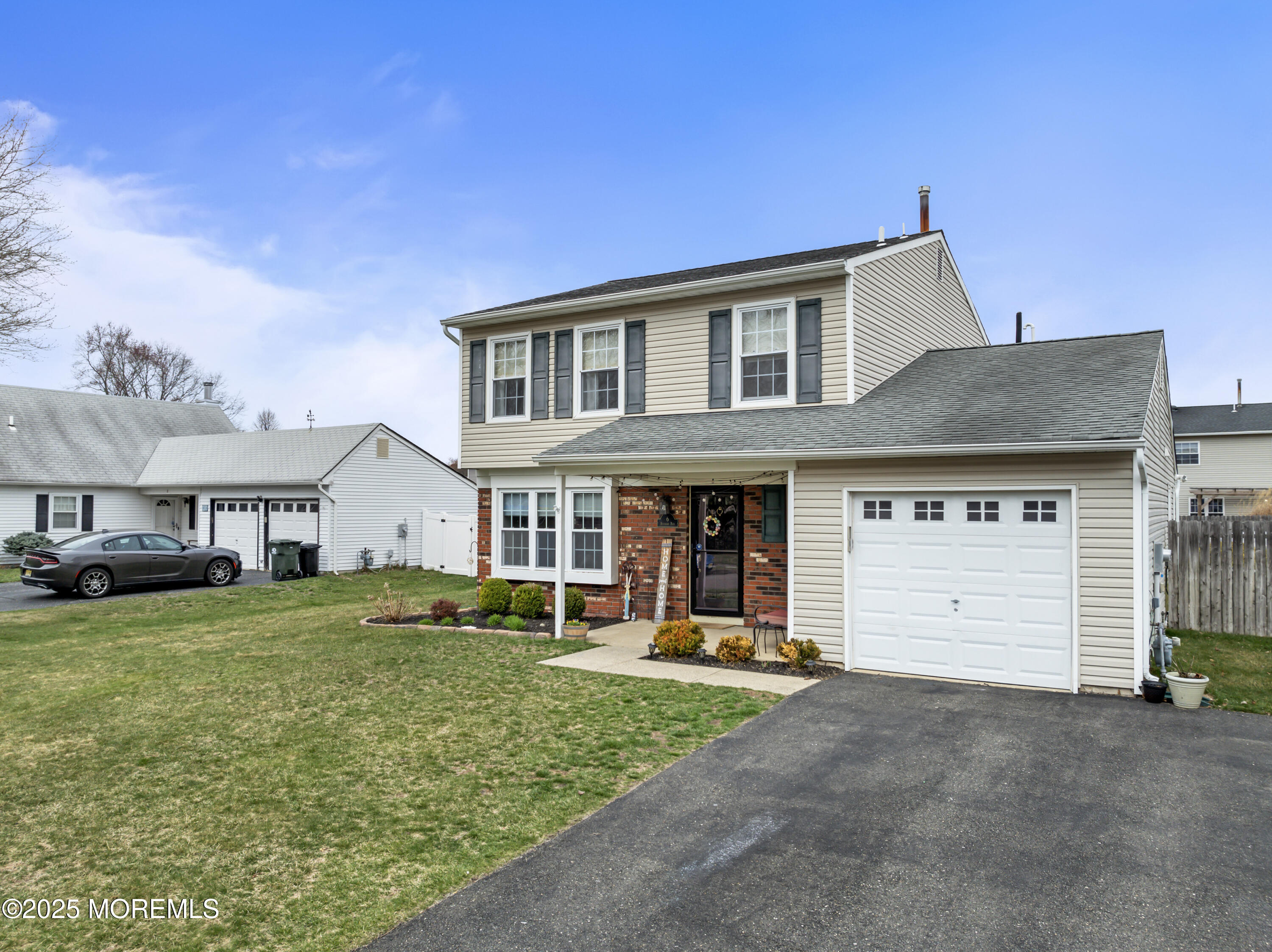 6 Blueberry Path, Howell, New Jersey image 4