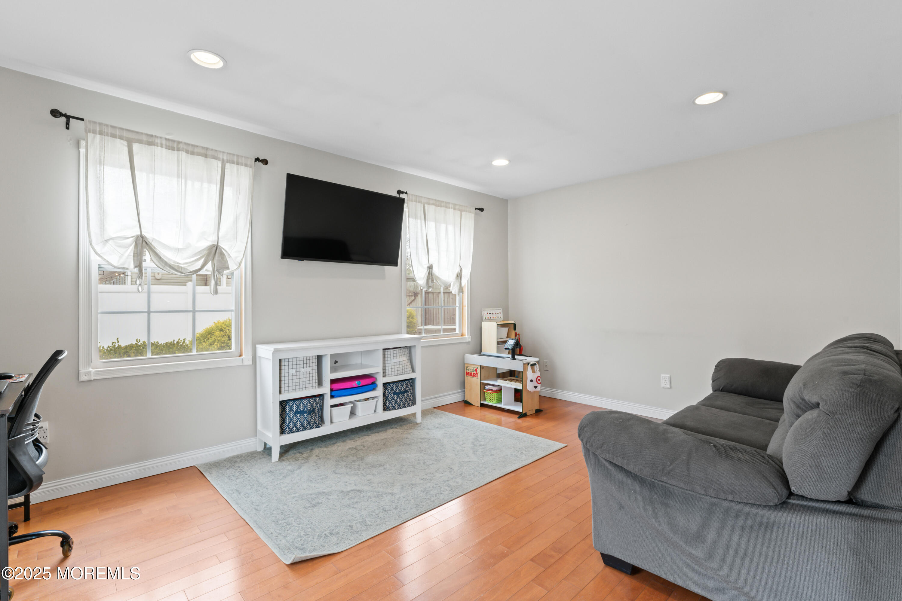 6 Blueberry Path, Howell, New Jersey image 18