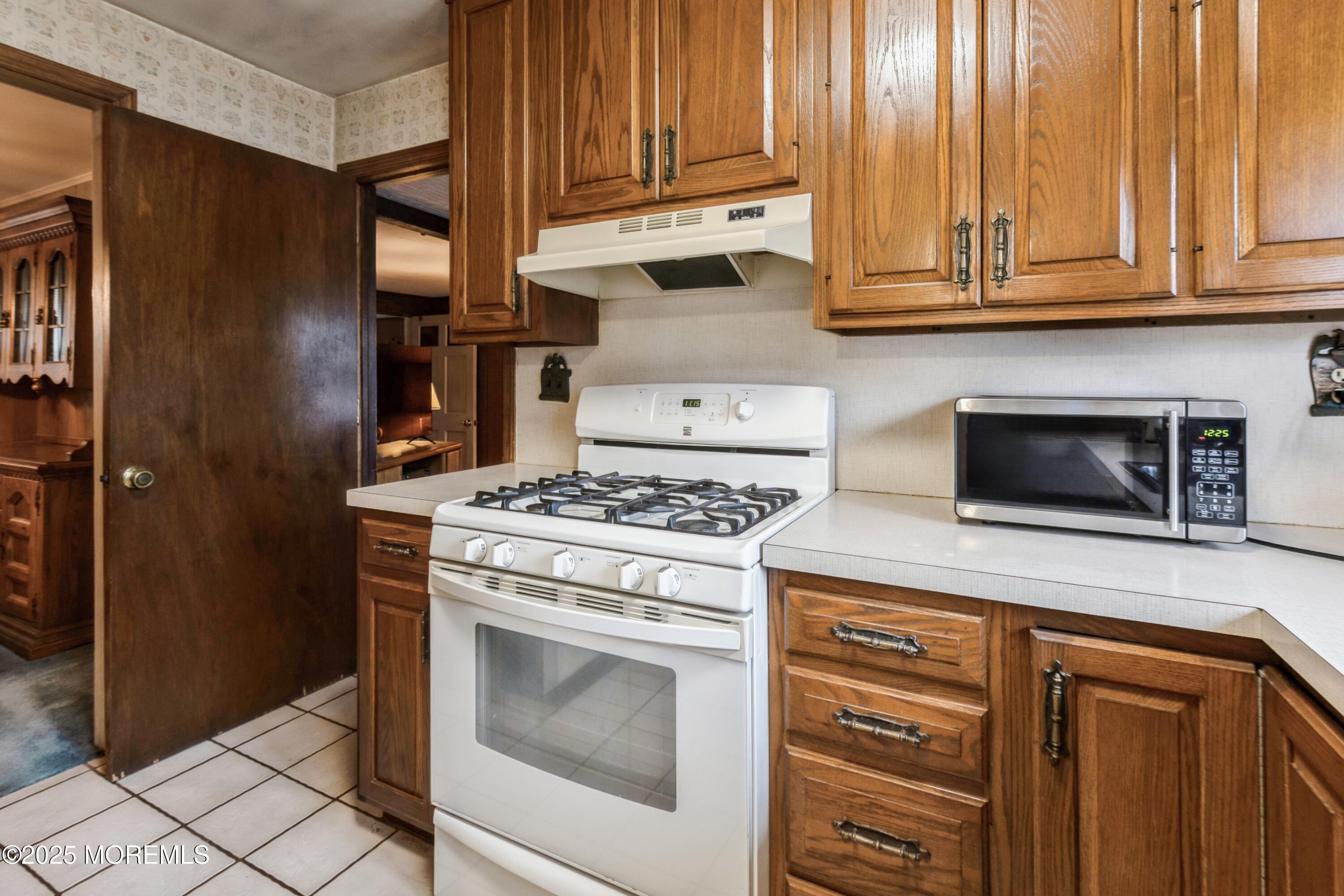 2174 Begonia Avenue, Sea Girt, New Jersey image 6