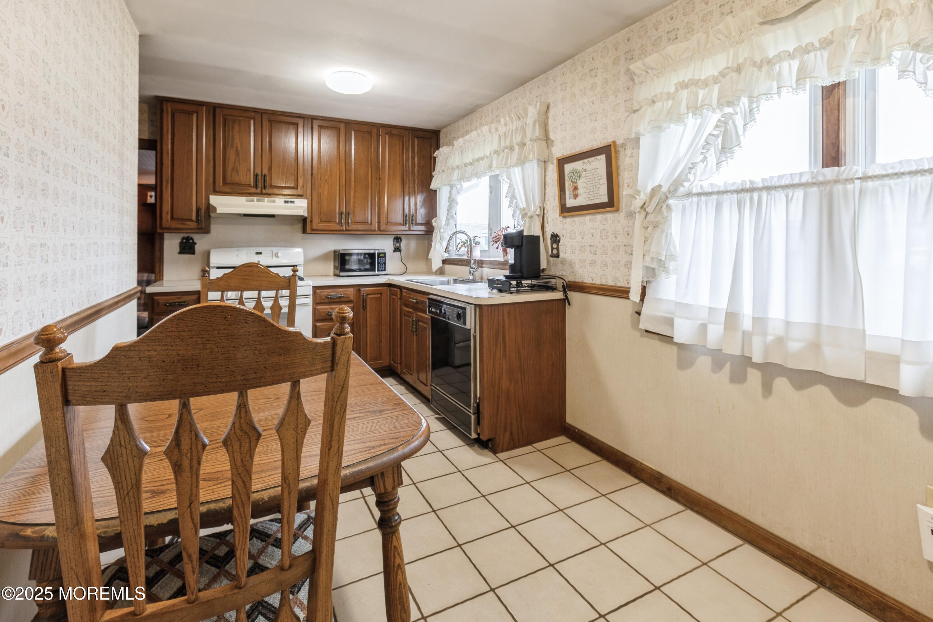 2174 Begonia Avenue, Sea Girt, New Jersey image 7