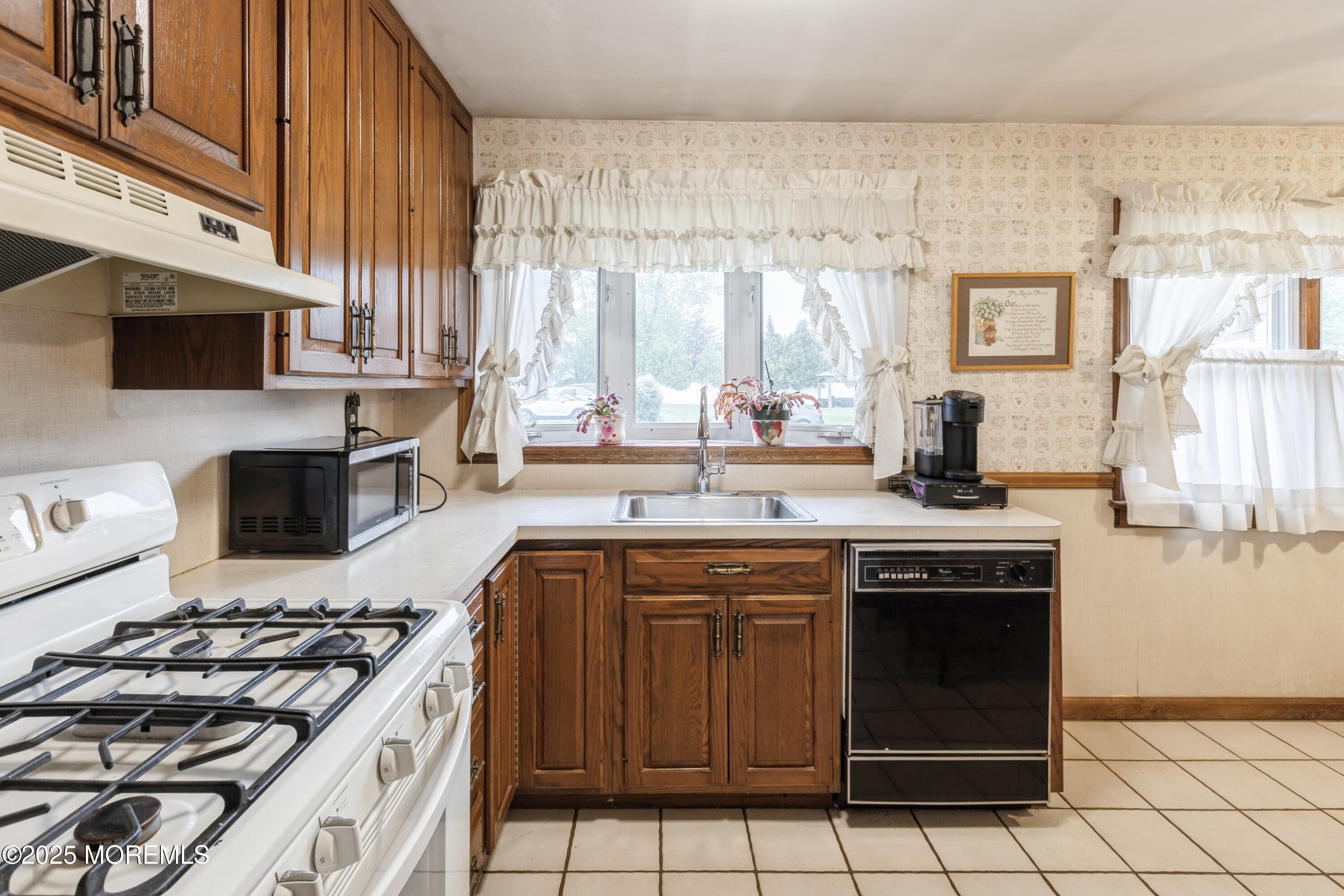 2174 Begonia Avenue, Sea Girt, New Jersey image 5