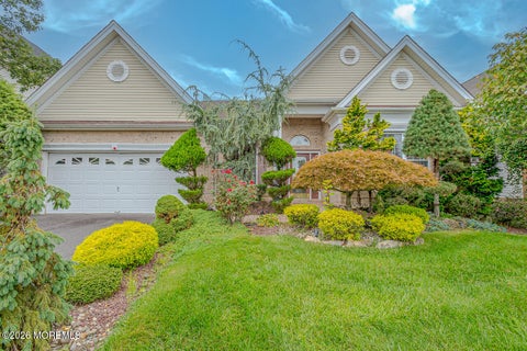 Photo of 12 Crenshaw Court, Monroe, NJ 08831 (MLS # 22627634)
