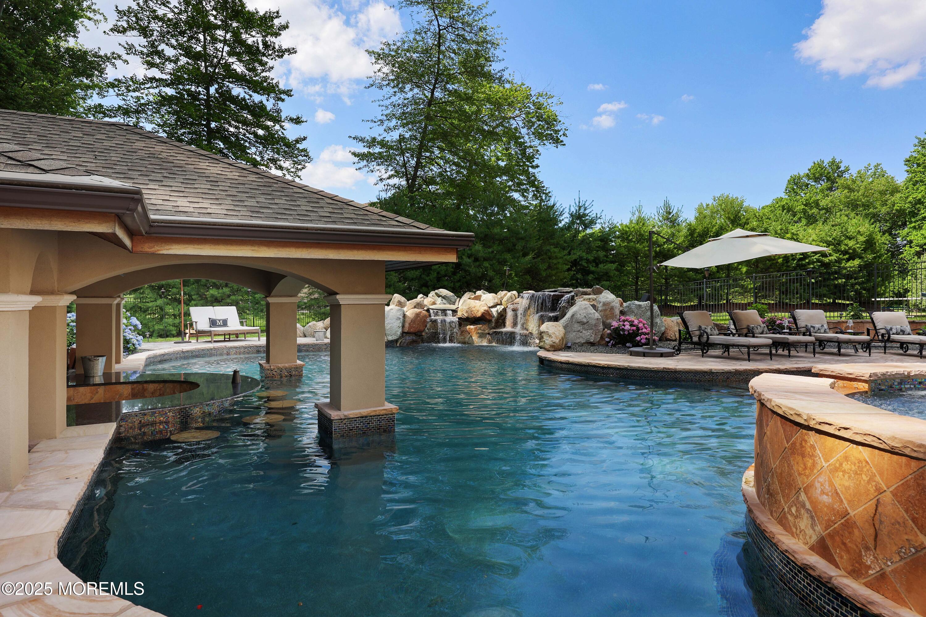 6 Bordens Brook Way, Holmdel, New Jersey image 4