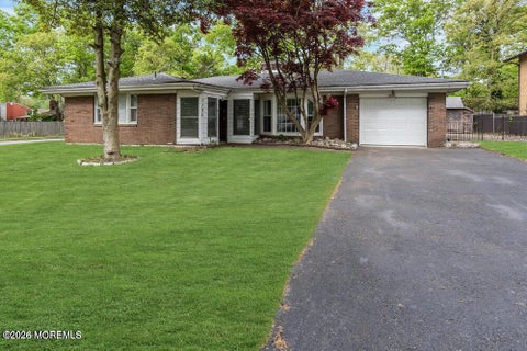 Homes For Sale - 1130 Kenton Drive<br/> Toms River, NJ 08753