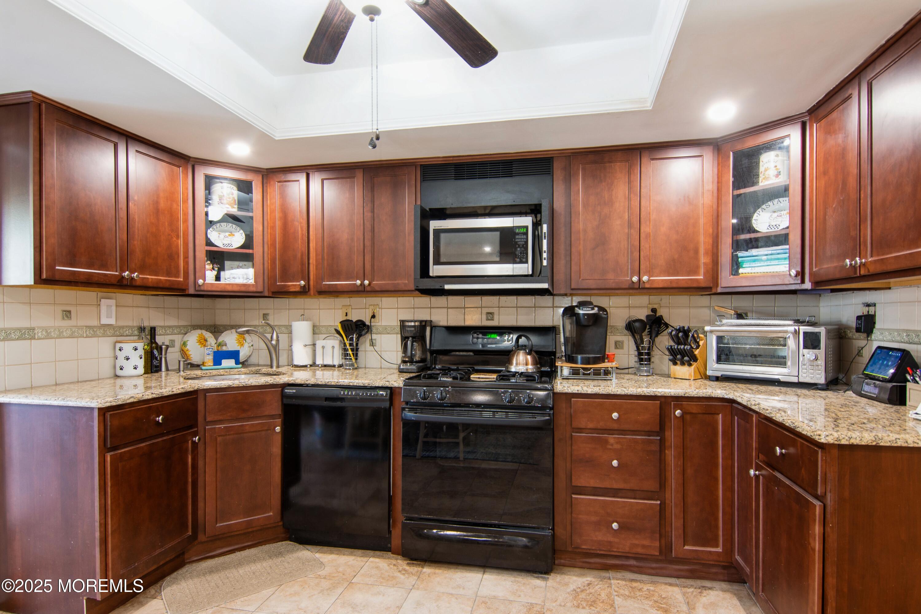 166 Devon Court, Old Bridge, New Jersey image 7