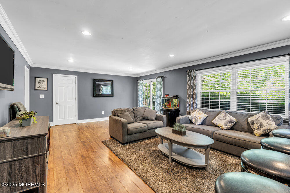 114 Newbury Road, Howell, New Jersey image 40