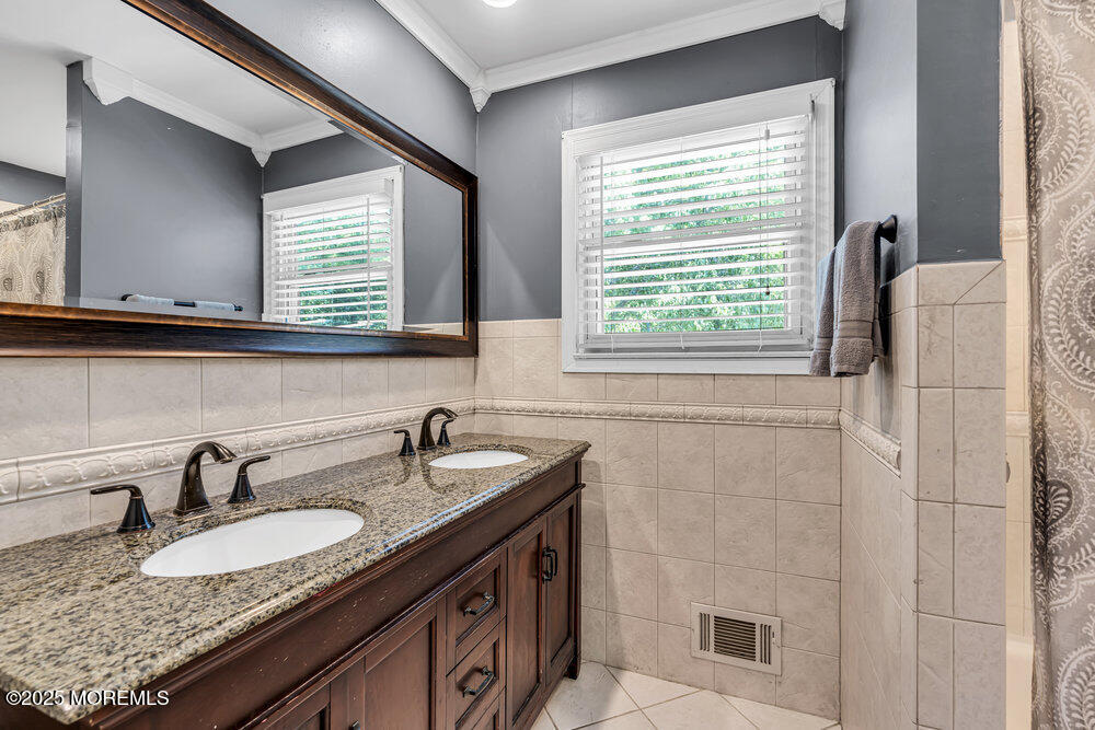 114 Newbury Road, Howell, New Jersey image 49
