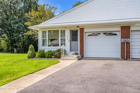 614 Willow Lane A Whiting NJ 08759