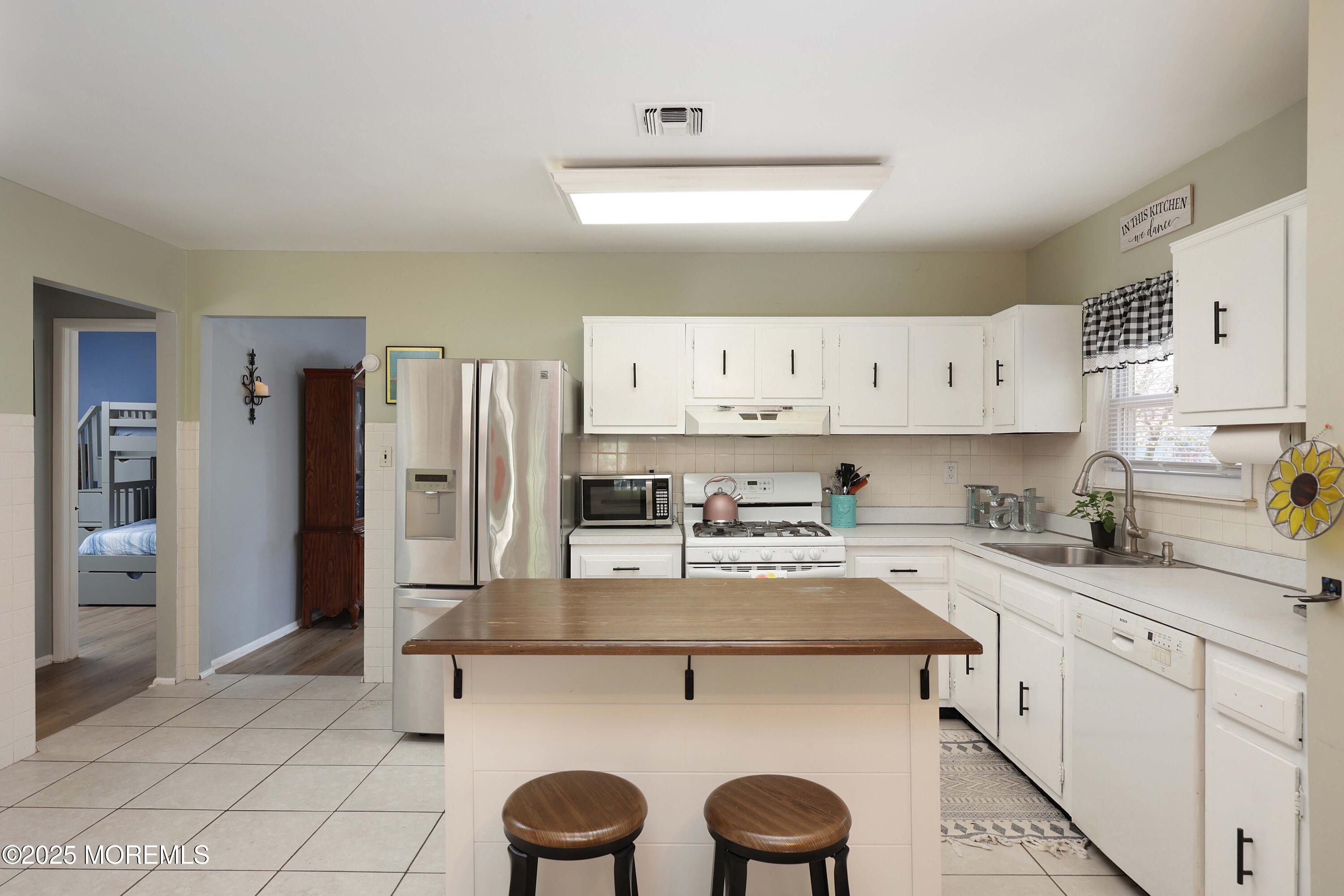 471 Saint Thomas Drive, Toms River, New Jersey image 14