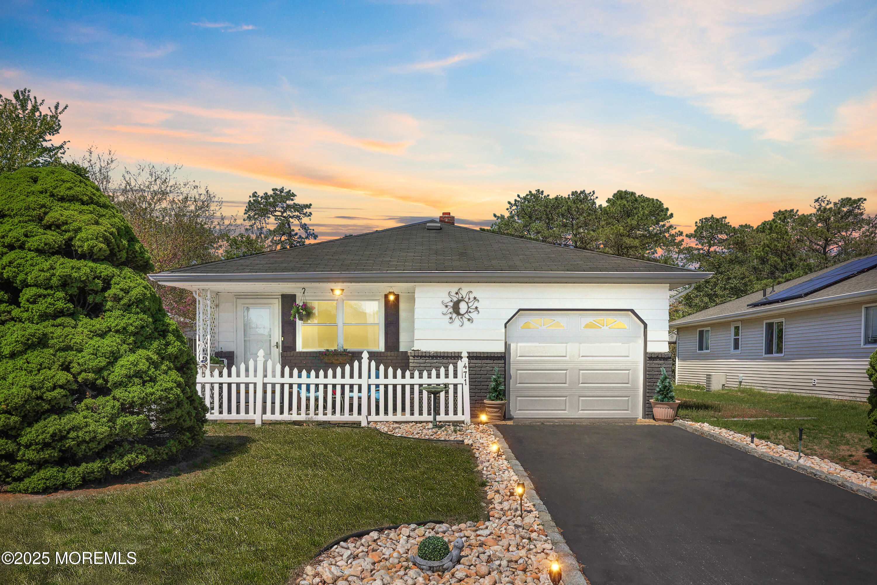 471 Saint Thomas Drive, Toms River, New Jersey image 1