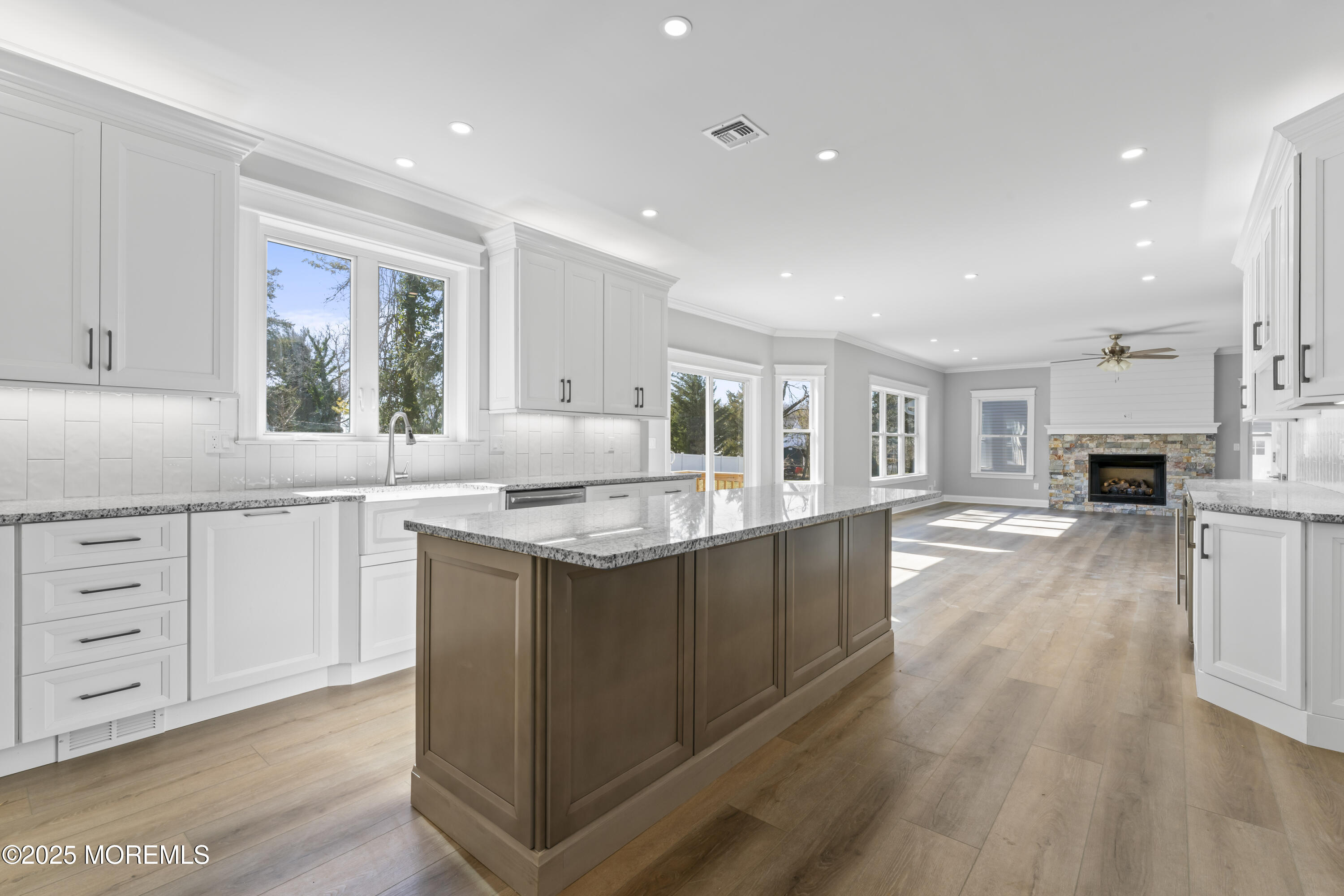 813 Naryshkin Way, Toms River, New Jersey image 11