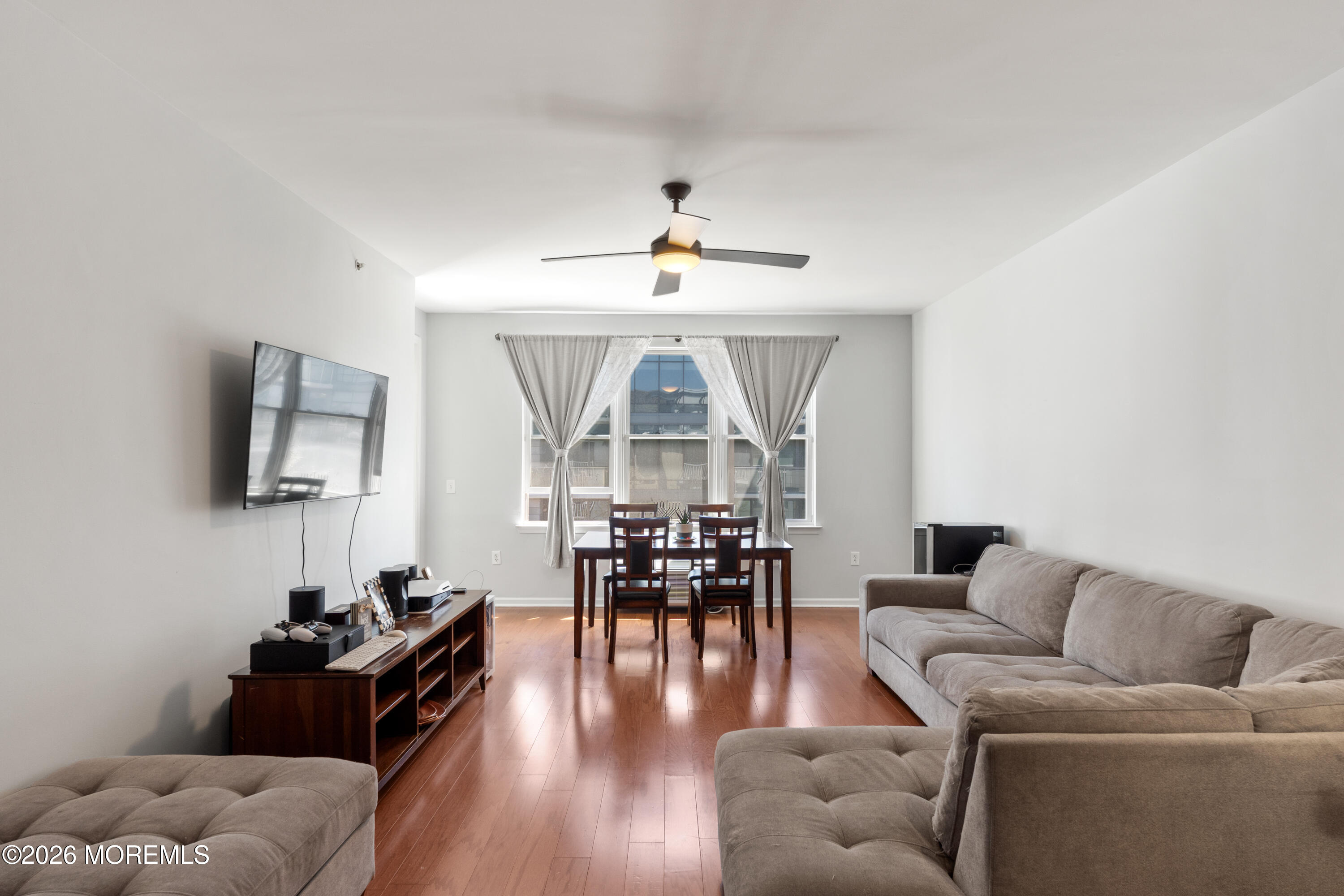 55 Melrose Terrace 407