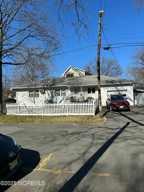 MLS: 22507580