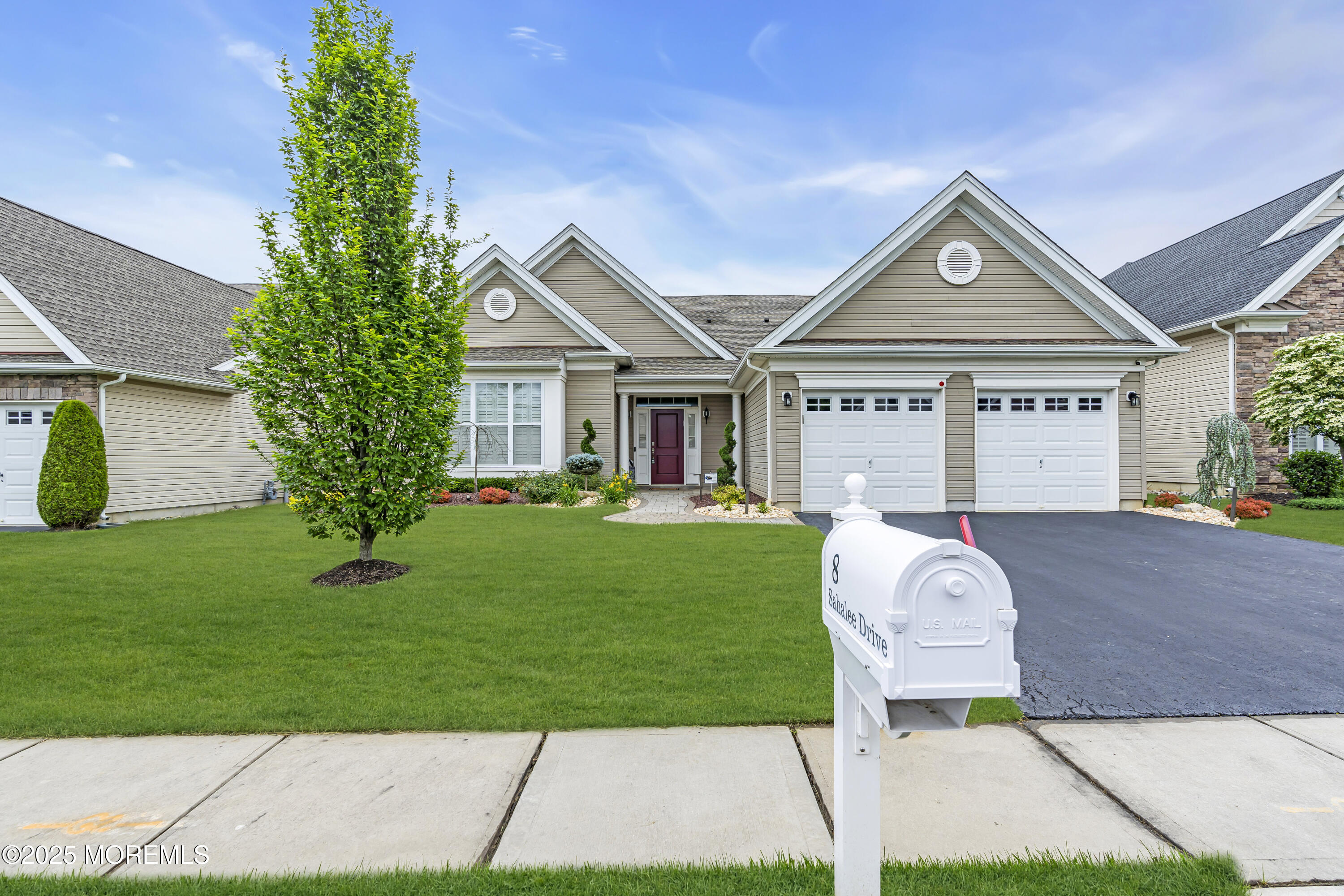 8 Sahalee Drive, Monroe Township, New Jersey image 2
