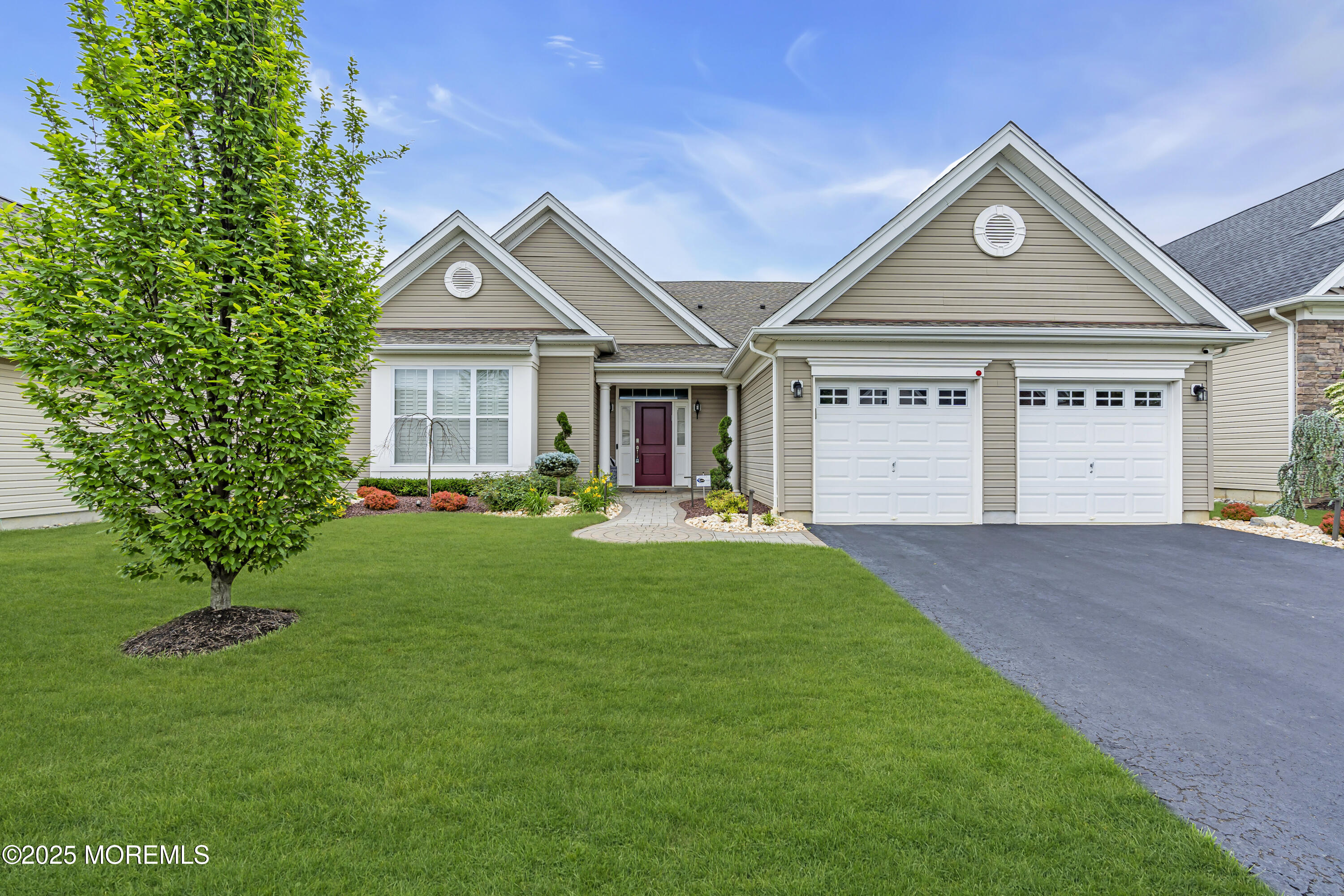 8 Sahalee Drive, Monroe Township, New Jersey image 1