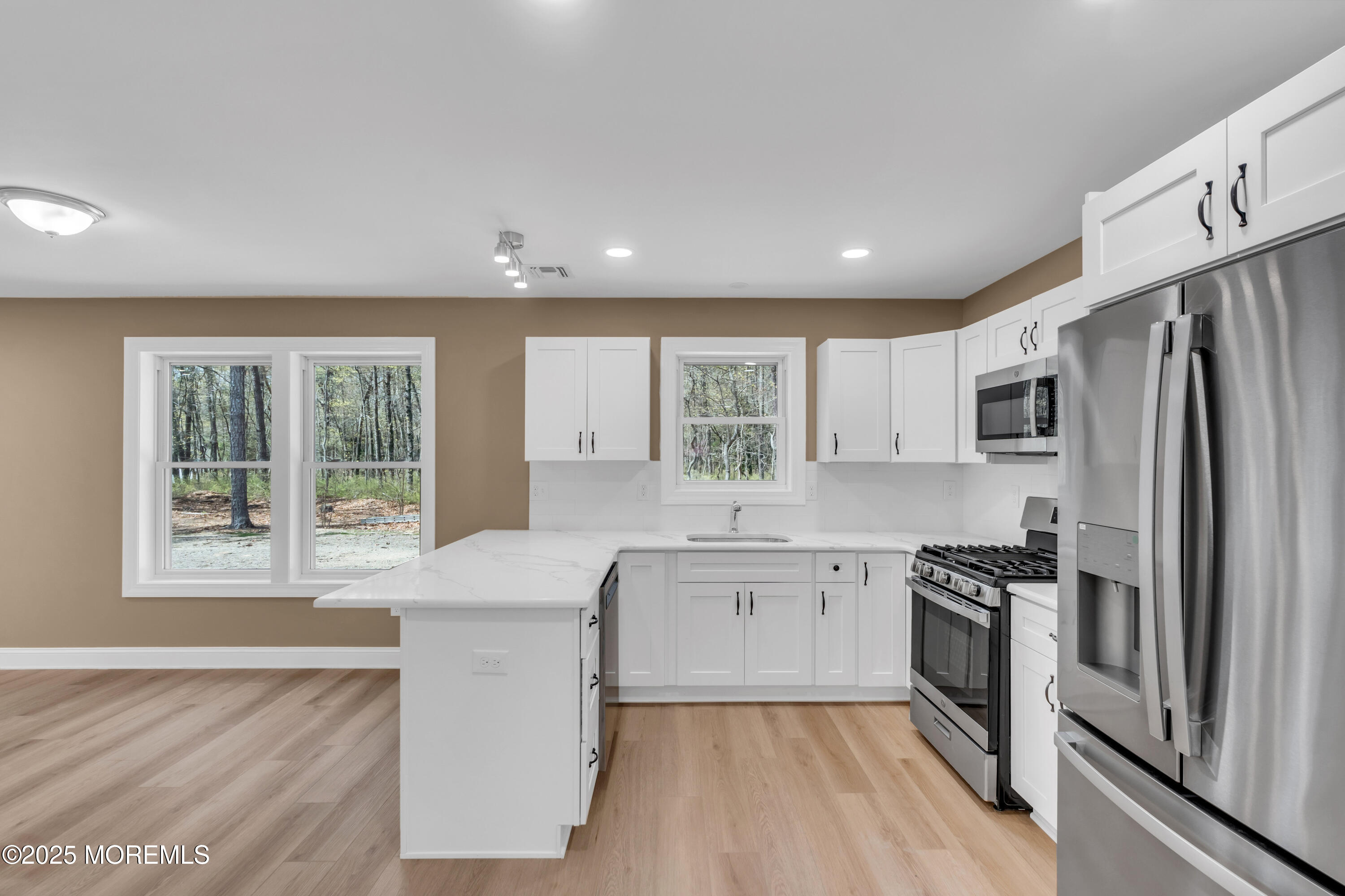 322 Washington Place, Bayville, New Jersey image 12