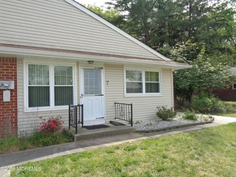 28 B Snowberry Lane, Whiting, NJ 08759 - #: 22626095
