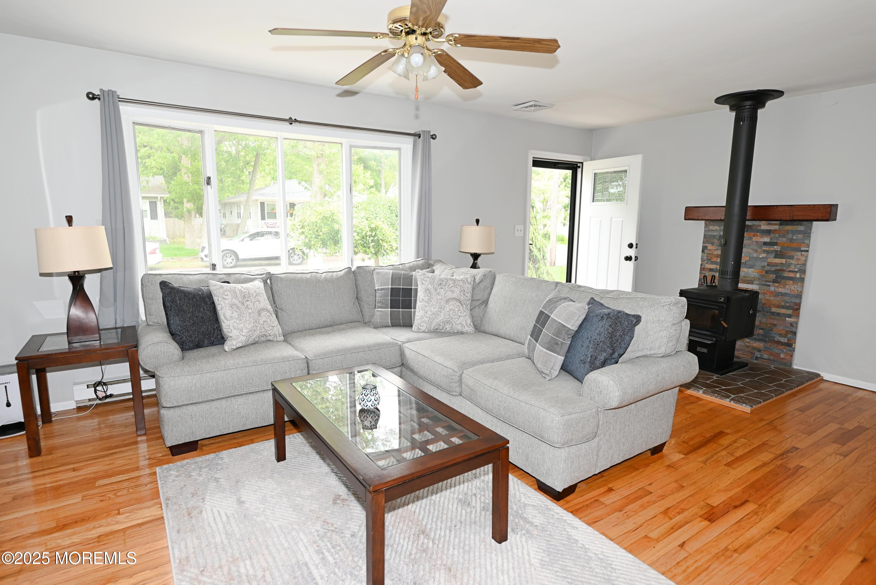 709 Marys Drive, Brick, New Jersey image 4