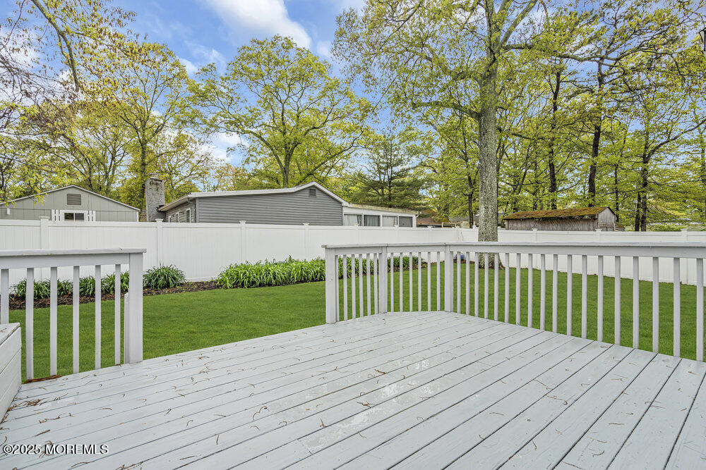 334 E Cape May Avenue, Ocean Gate, New Jersey image 33