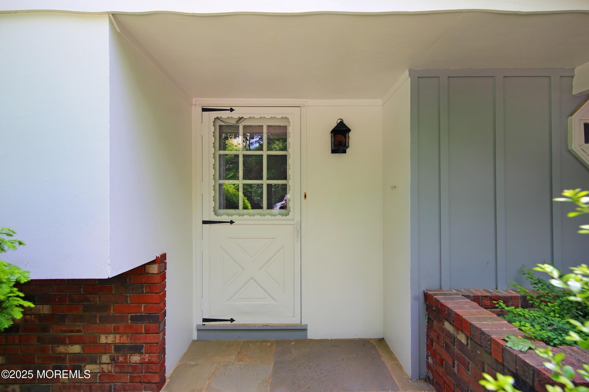 101 E Highland Avenue