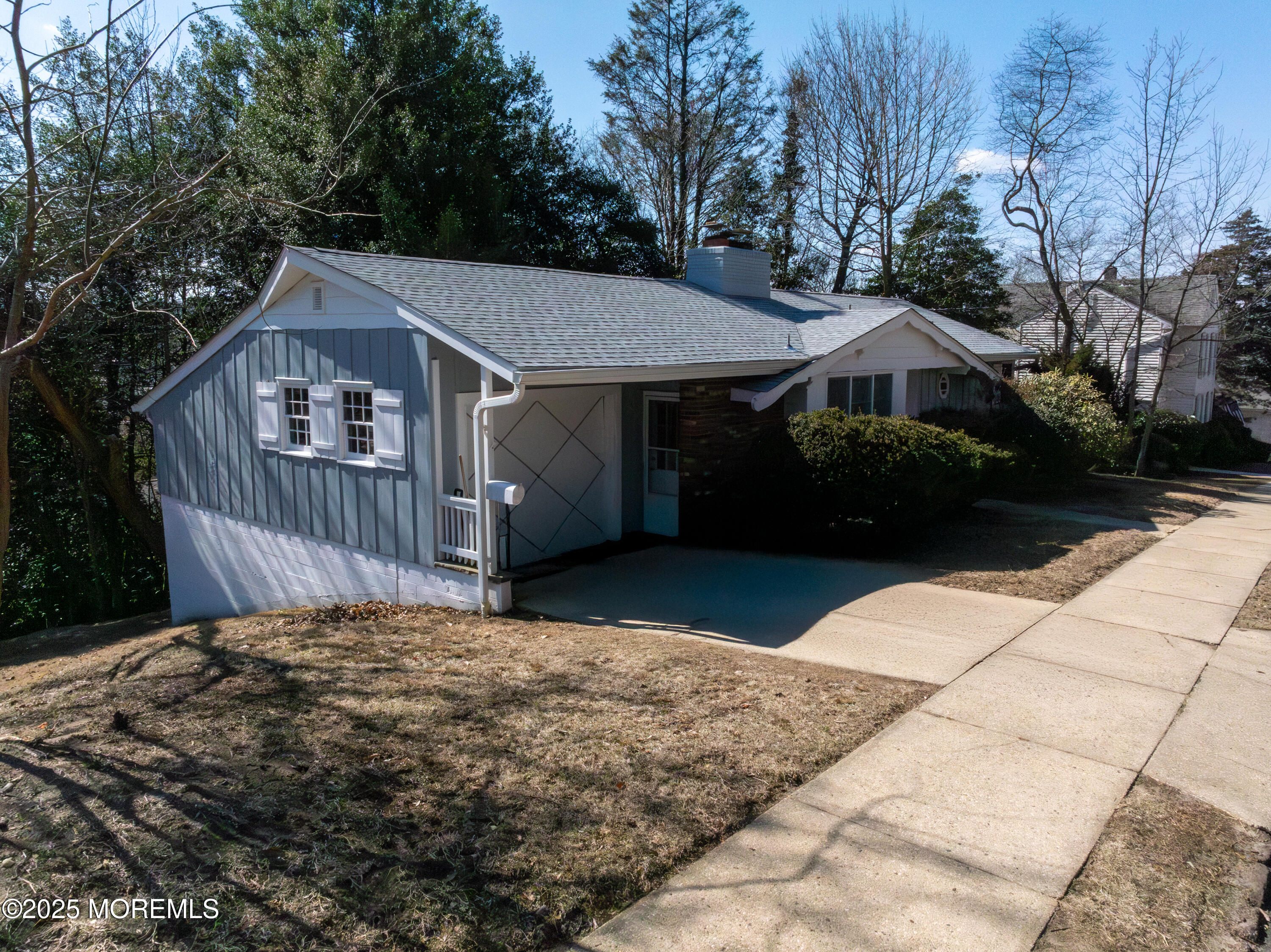 101 E Highland Avenue