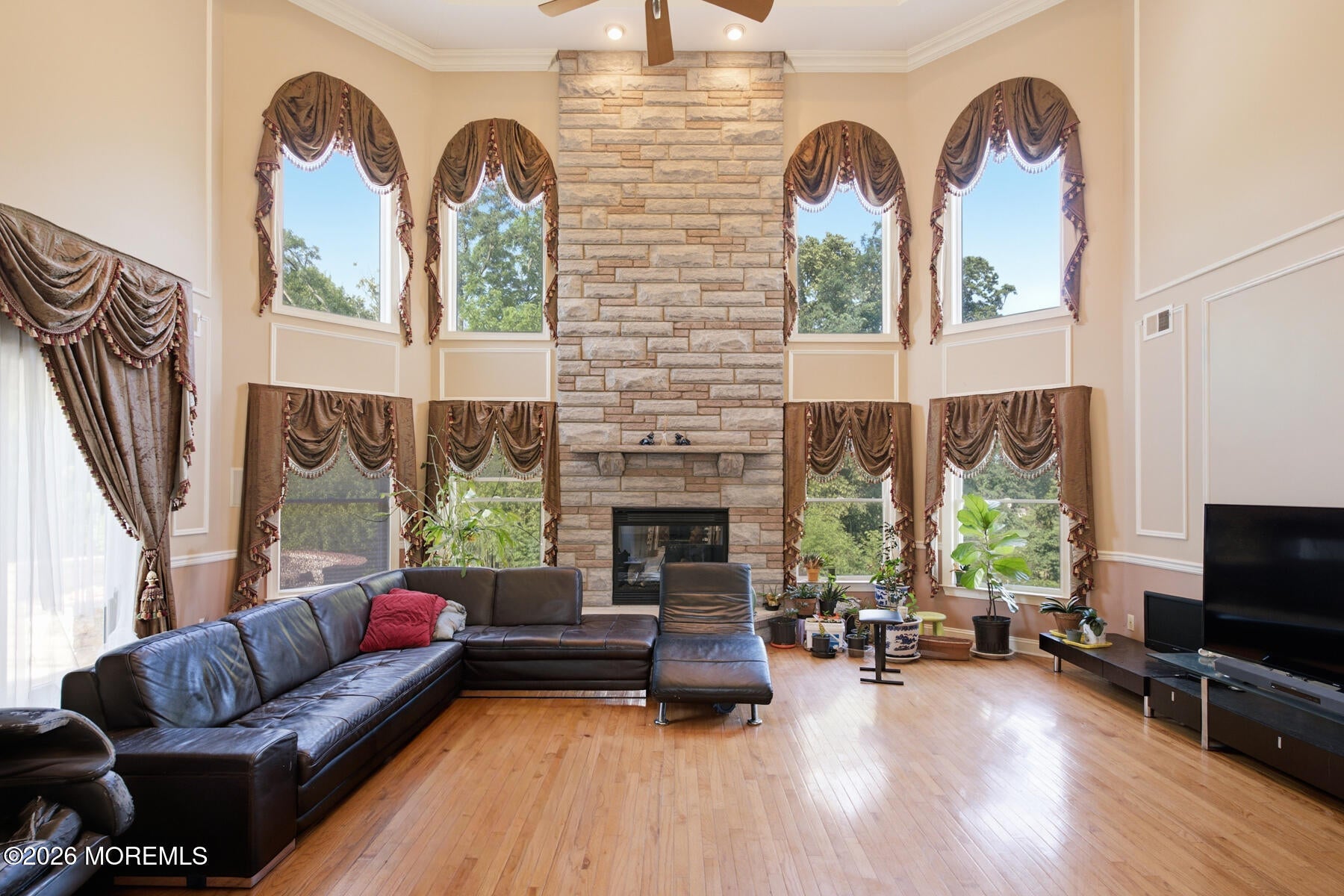 3 Topaz Court