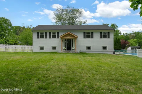 MLS: 22512832