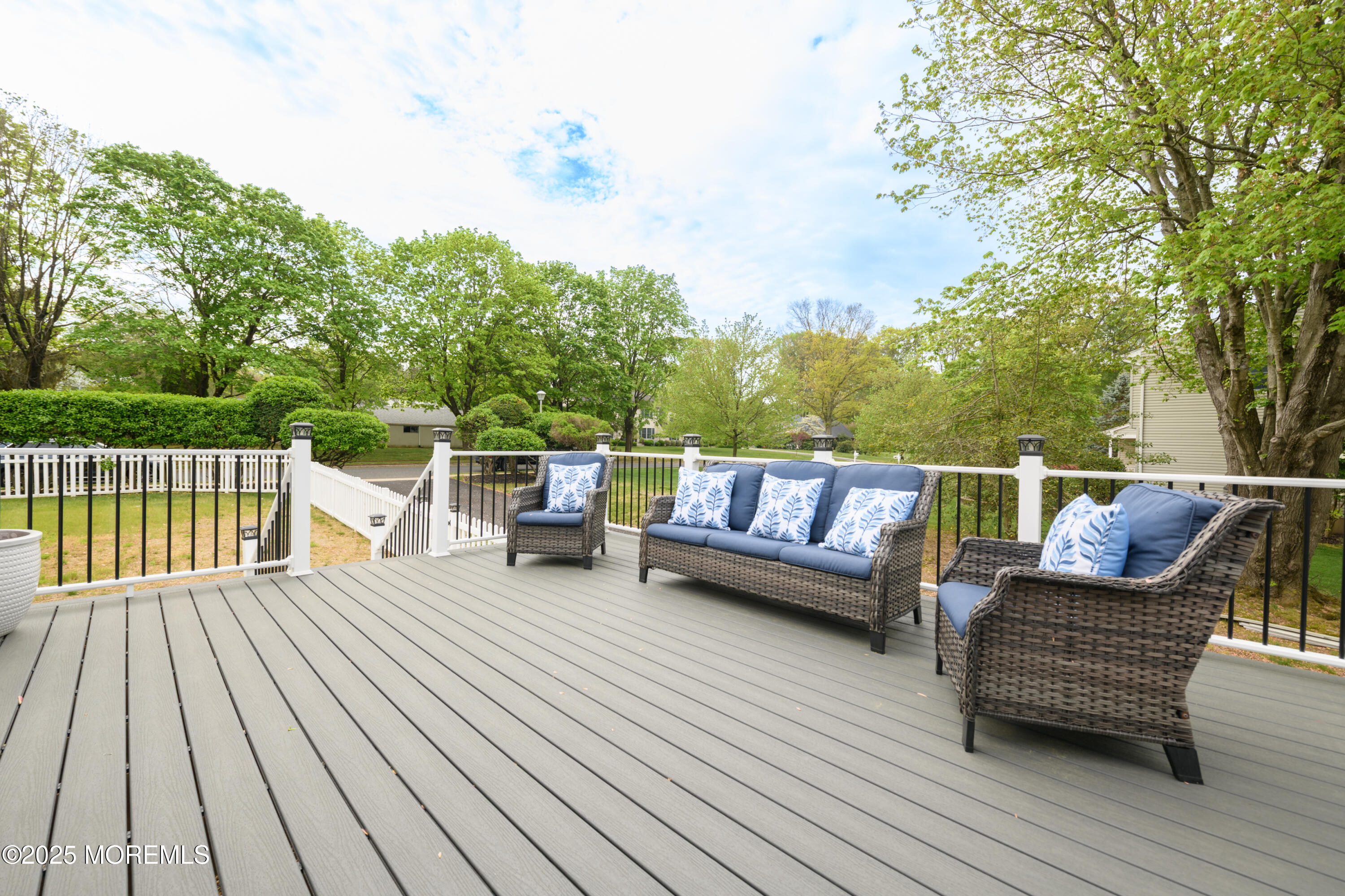 832 Nutswamp Road, Red Bank, New Jersey image 16