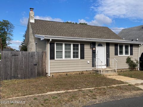 Photo of 25 Hart Street, Hazlet, NJ 07734 (MLS # 22611352)