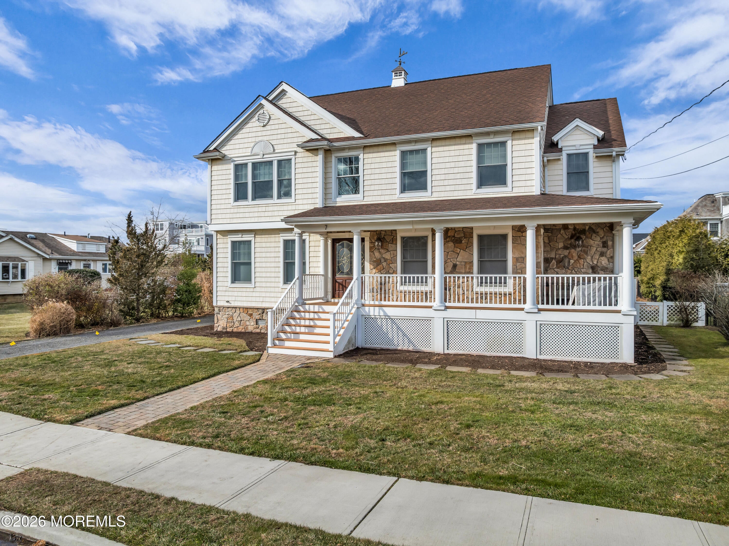 7 Anderson Street