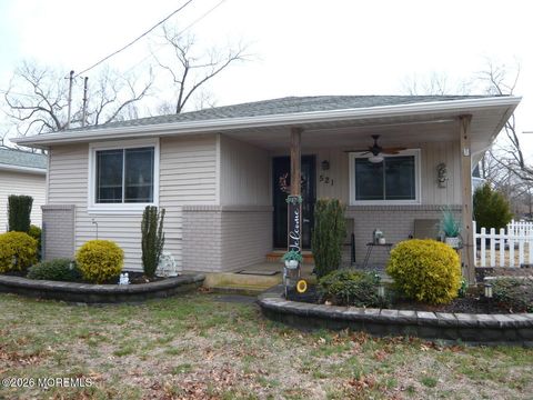Homes For Sale - 521 Garfield Avenue<br/> Toms River, NJ 08753