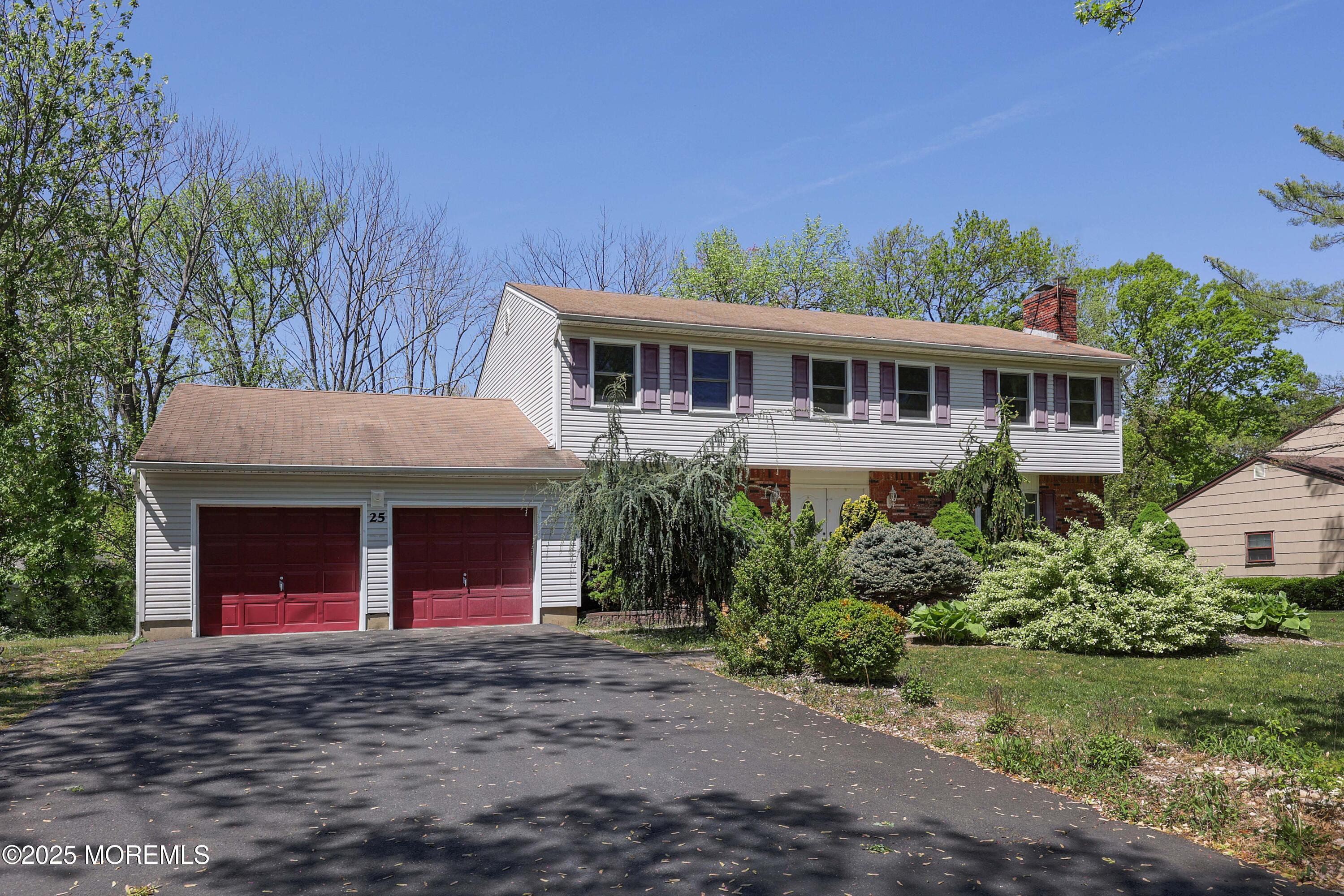 25 Briarwood Drive