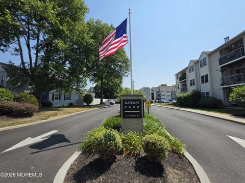 Condo For Sale - 231 Atlantic Street #30<br/> Monmouth County, Keyport, NJ 07735