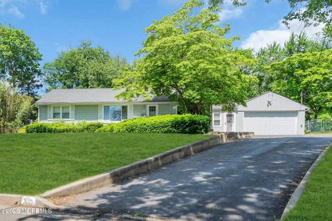 Photo of 30 Richard Terrace, Red Bank, NJ 07701 (MLS # 22616194)