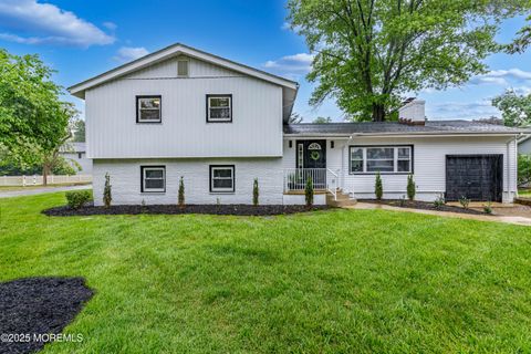 608 Carol Avenue Oakhurst NJ 07755