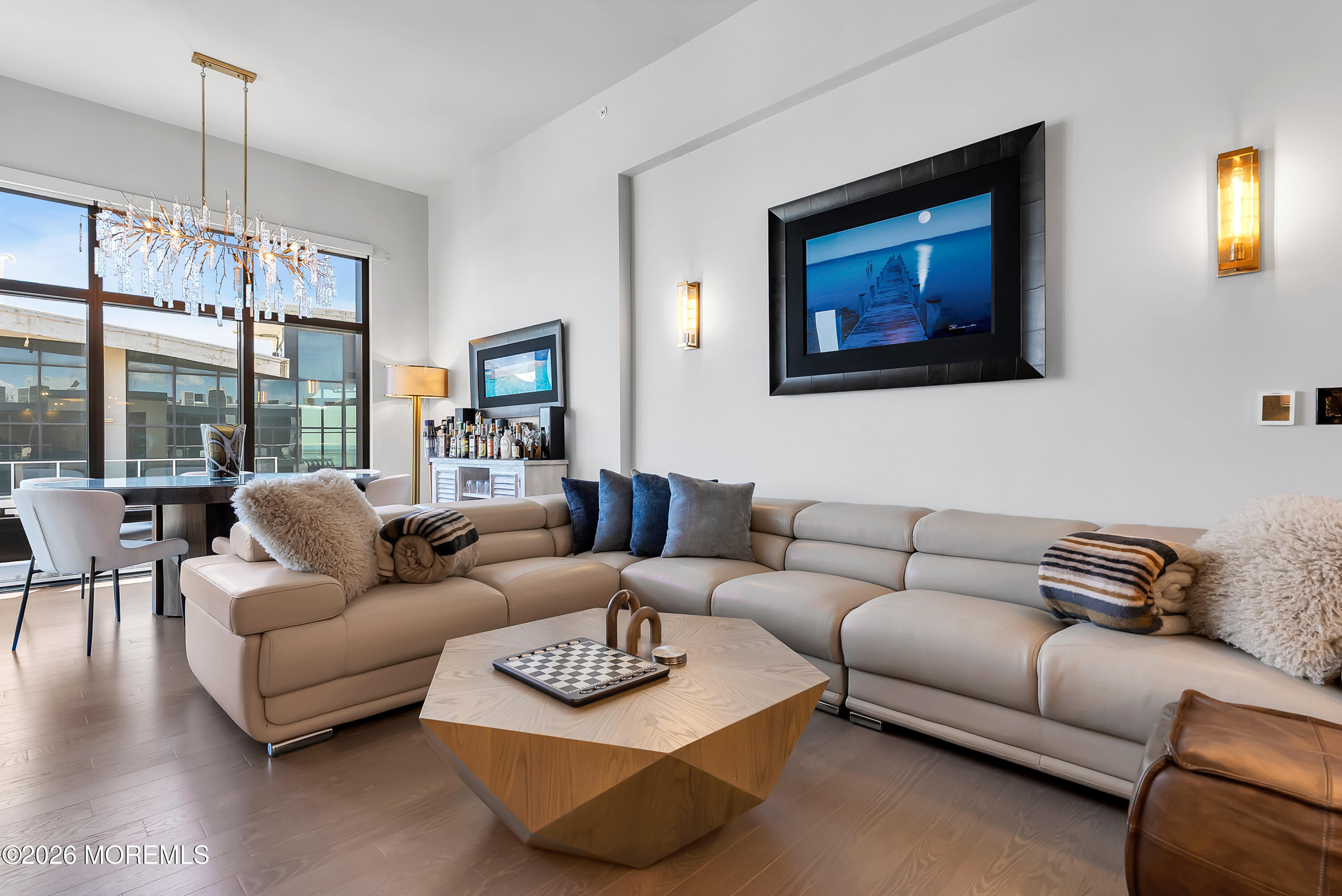 15 Morris Avenue 611