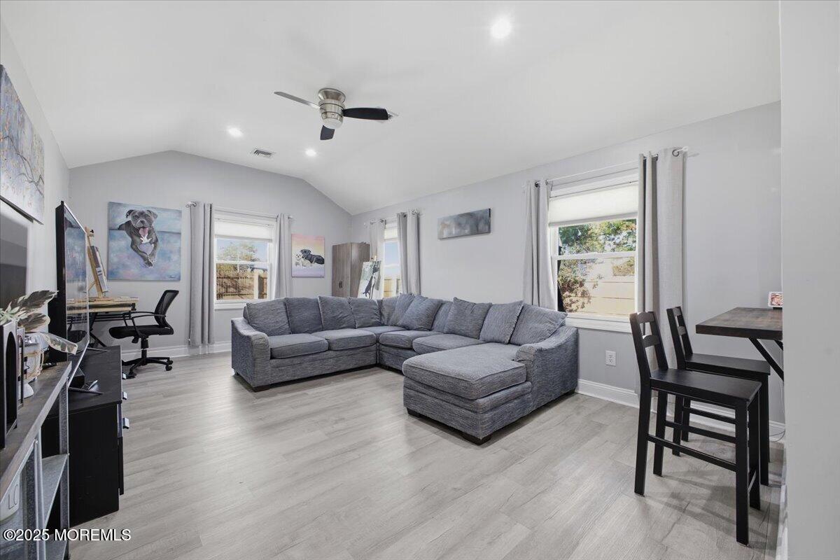 525 Washington Avenue