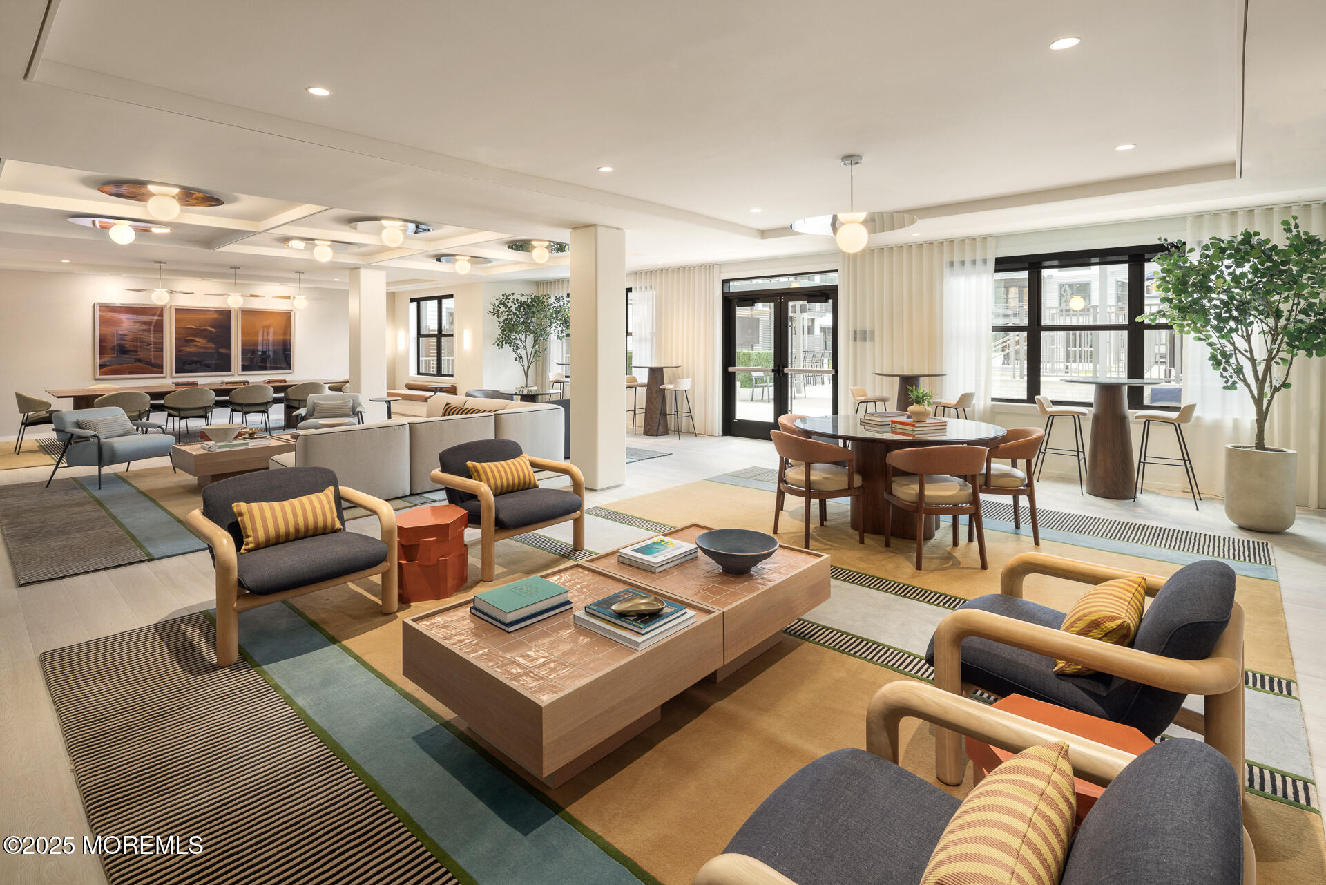 1150 Kingsley Street 652