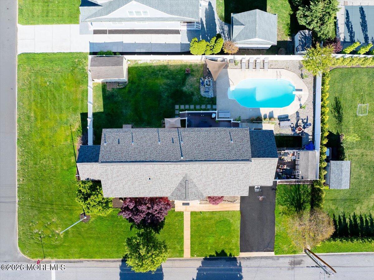 717 Jersey Avenue