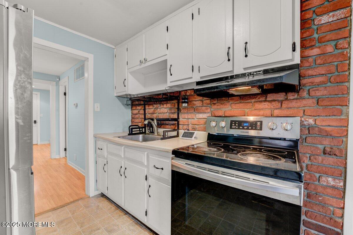 117 Burlington Avenue, Leonardo, New Jersey image 8