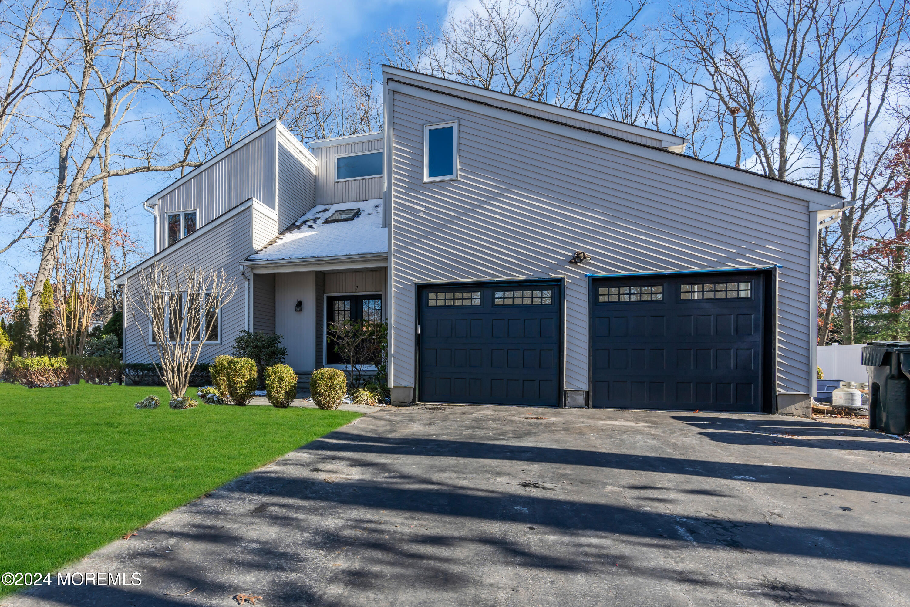 7 Lisa Drive, Tinton Falls, New Jersey image 3