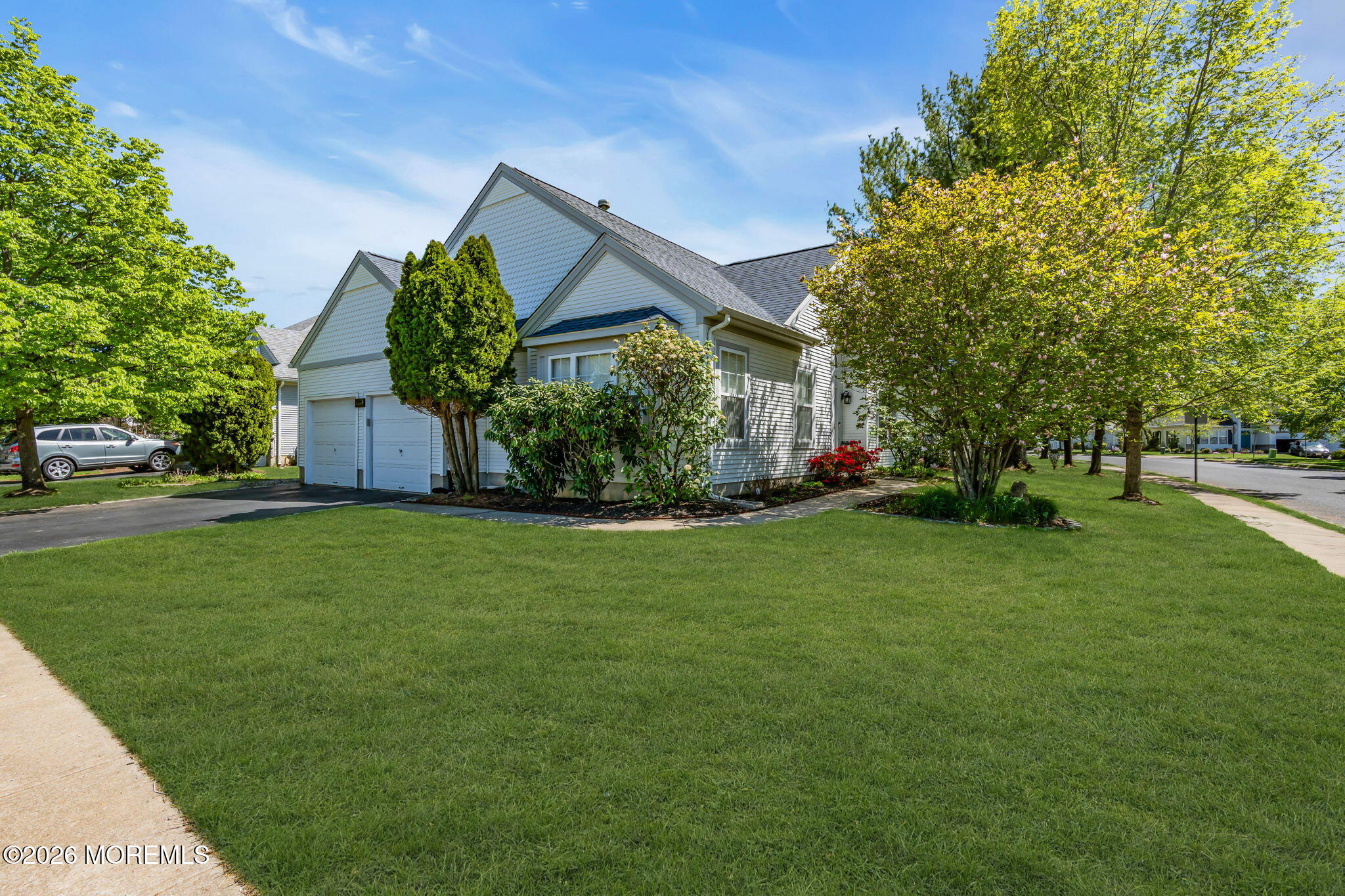 2 Bedford Court