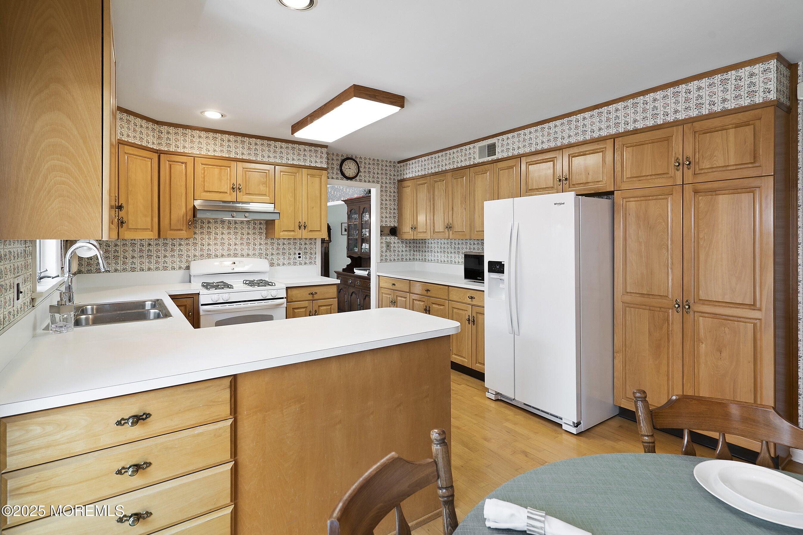 2 The Vista Ter, Middletown, New Jersey image 19