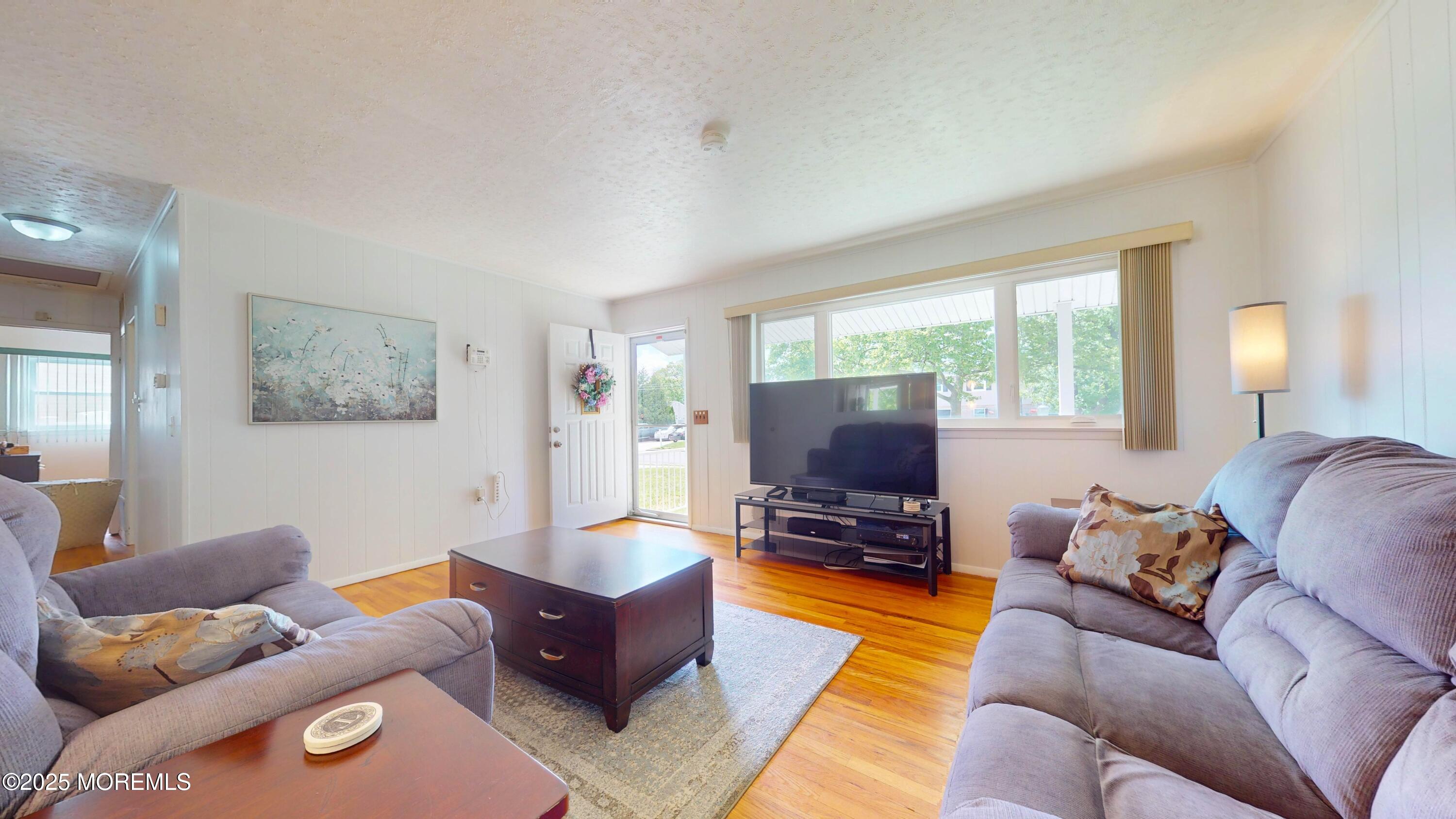 18 Forest Valley Drive, Toms River, New Jersey image 8