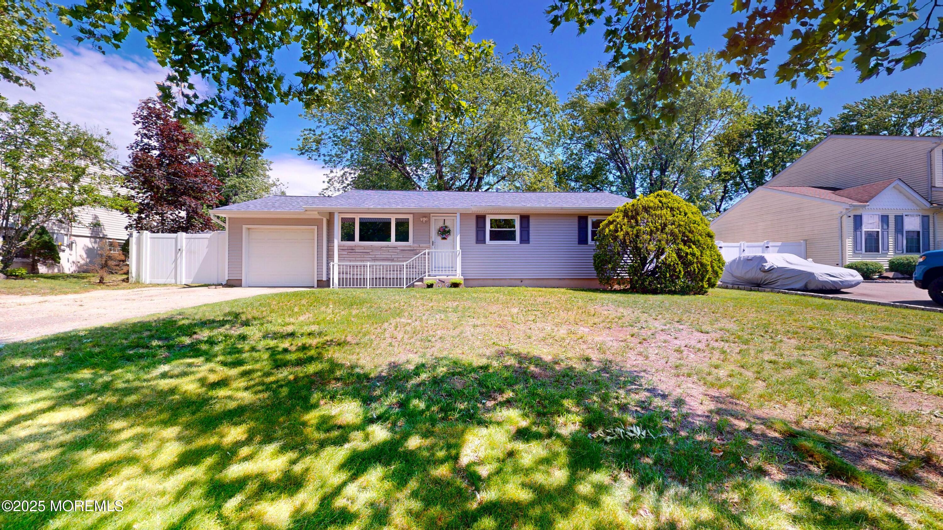 18 Forest Valley Drive, Toms River, New Jersey image 1