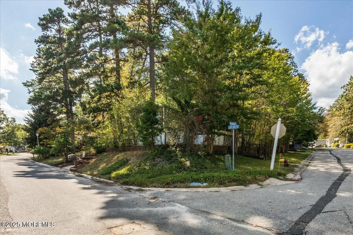 Jackson, New Jersey 08527, United States, 2 Bedrooms Bedrooms, ,2 BathroomsBathrooms,Residential,Active,218468