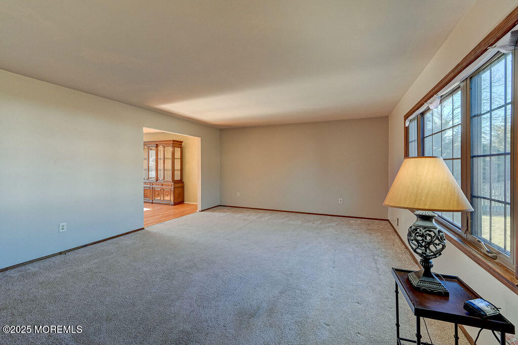 4 Snyder Drive, Middletown, New Jersey image 7