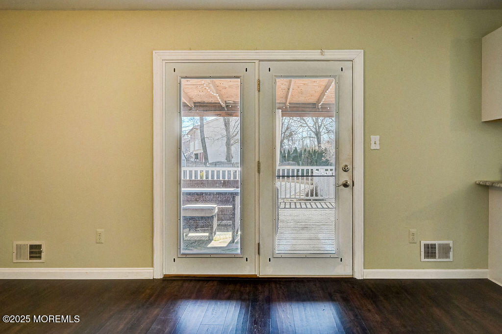 4 Snyder Drive, Middletown, New Jersey image 13